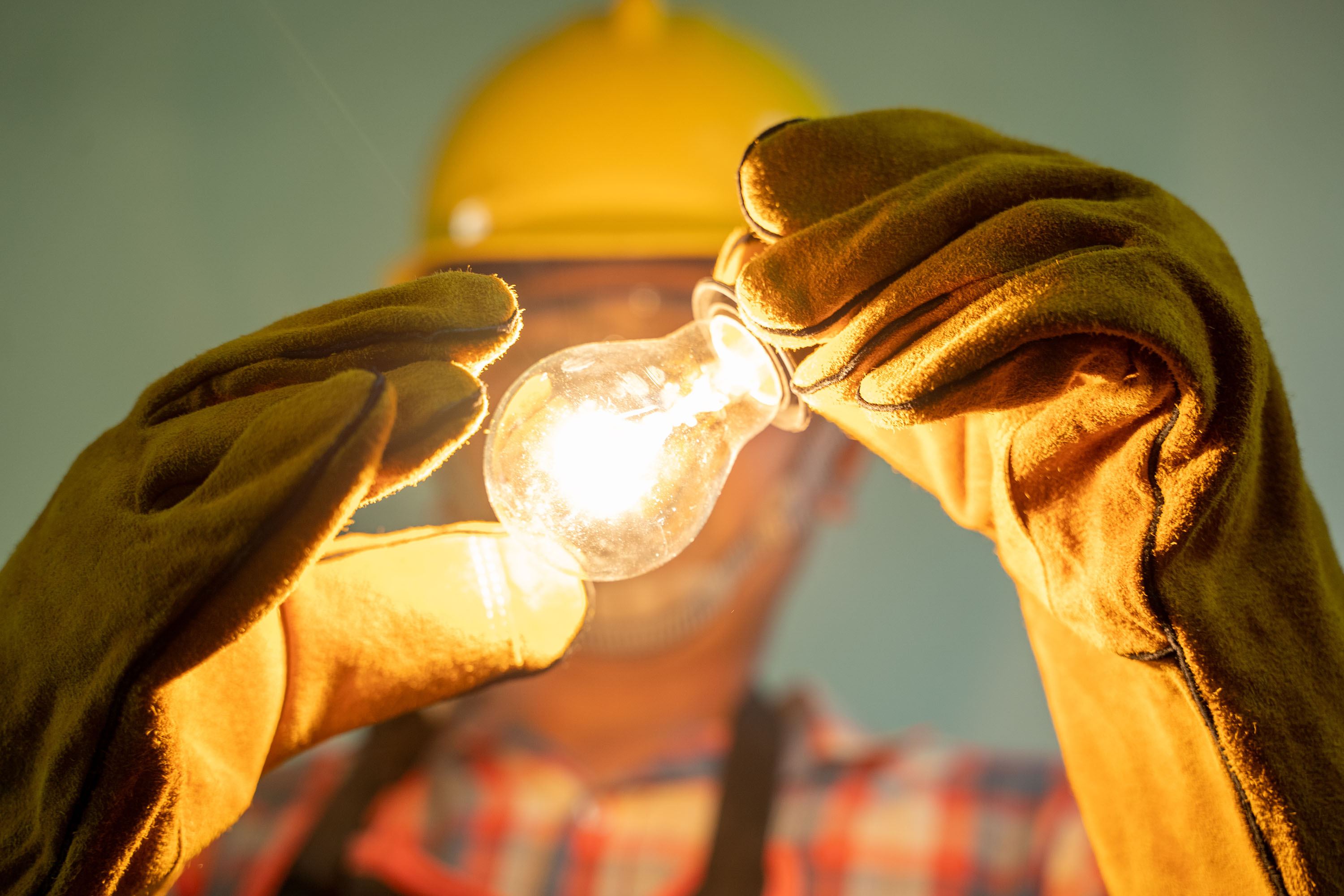 why hiring a local residential electrician in rhode island makes all the difference